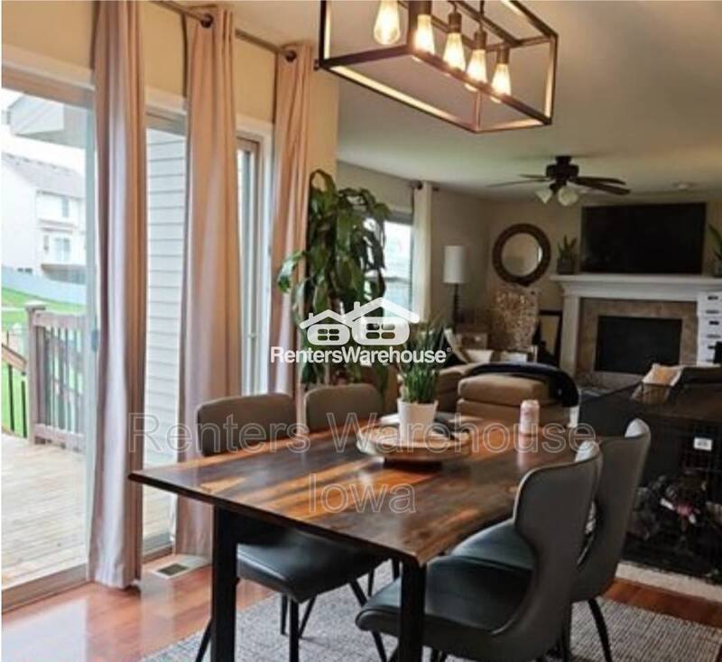 House for rent at 165 SE Pleasant View Dr, Waukee, IA 50263
