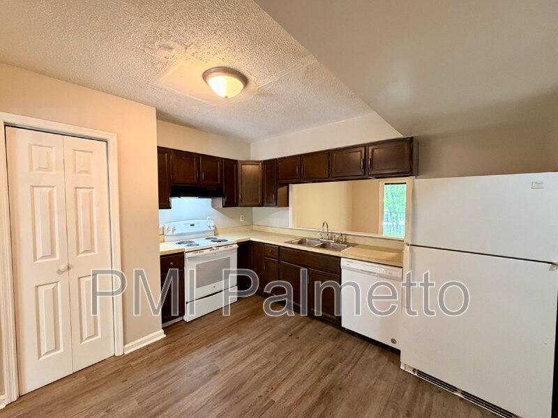 Apartment for rent at 33 Chestnut Ferry Rd #202, Camden, SC 29020