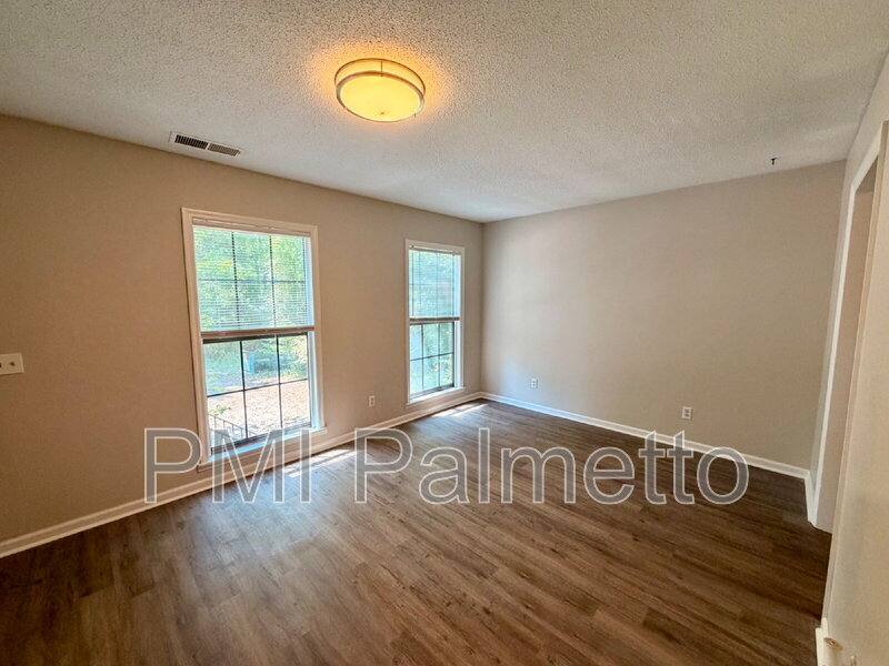 Apartment for rent at 33 Chestnut Ferry Rd #202, Camden, SC 29020