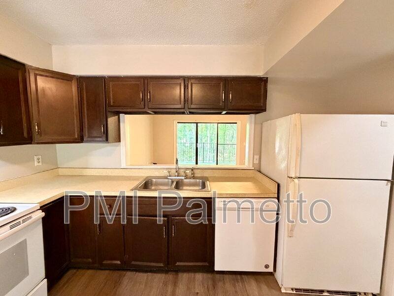 Apartment for rent at 33 Chestnut Ferry Rd #202, Camden, SC 29020