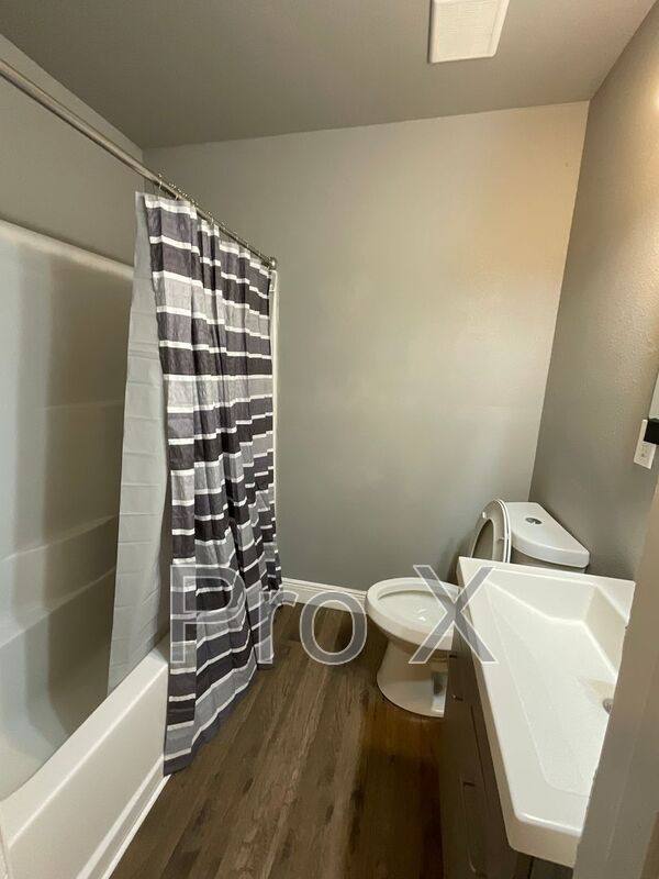 House for rent at 1011 E 4th St, Pittsburg, KS 66762