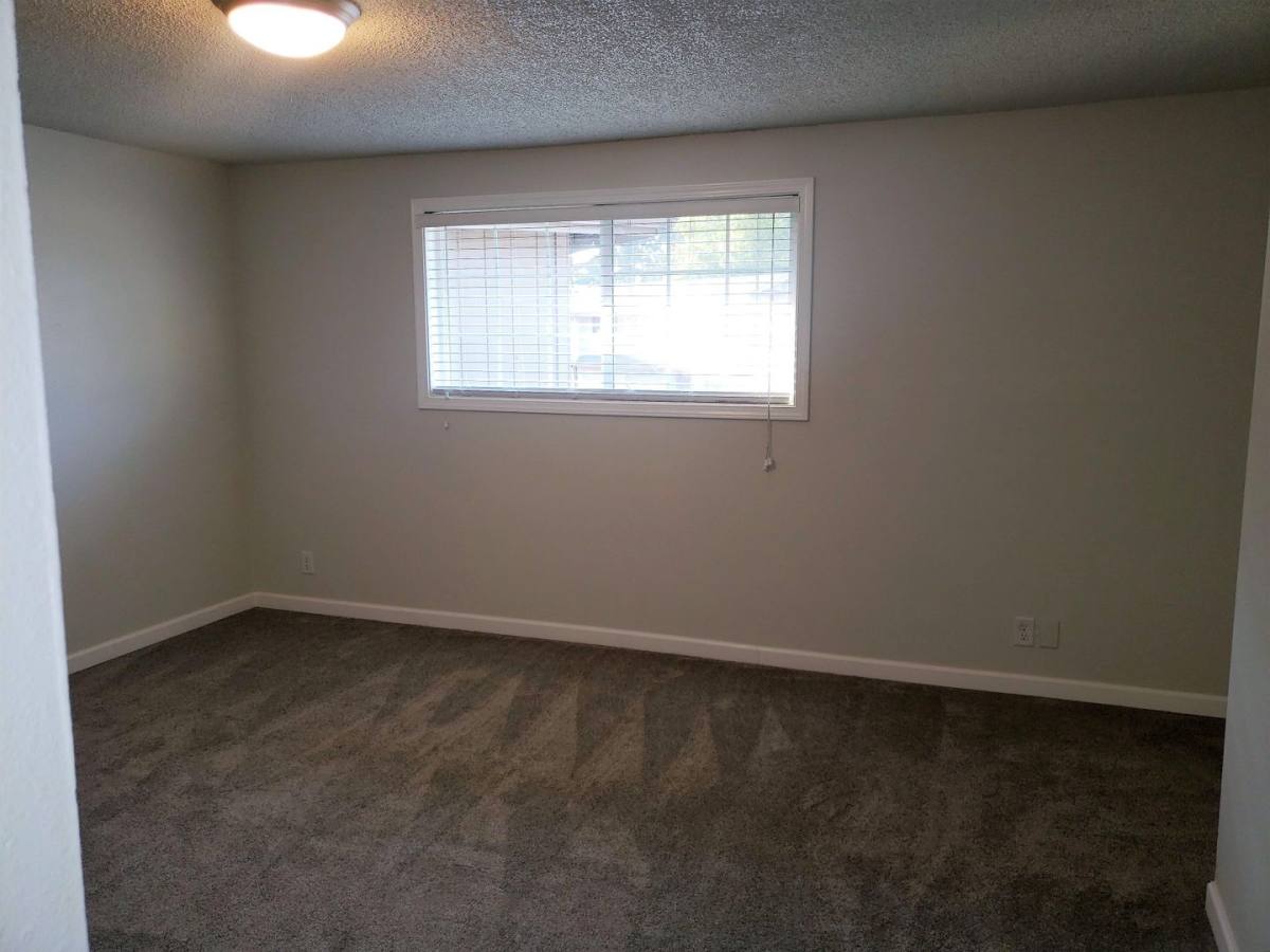 Townhouse for rent at 4581 Sean St, Eugene, OR 97402