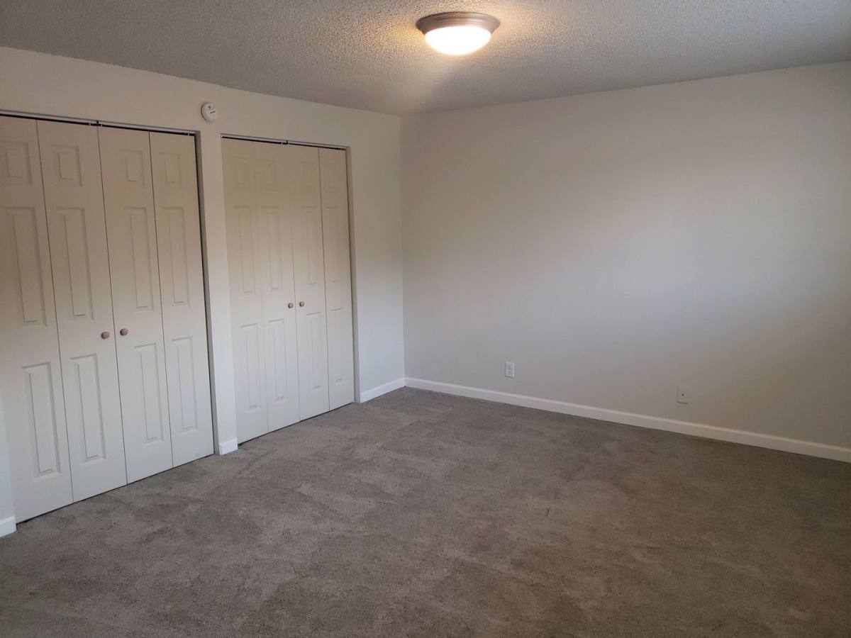 Townhouse for rent at 4581 Sean St, Eugene, OR 97402