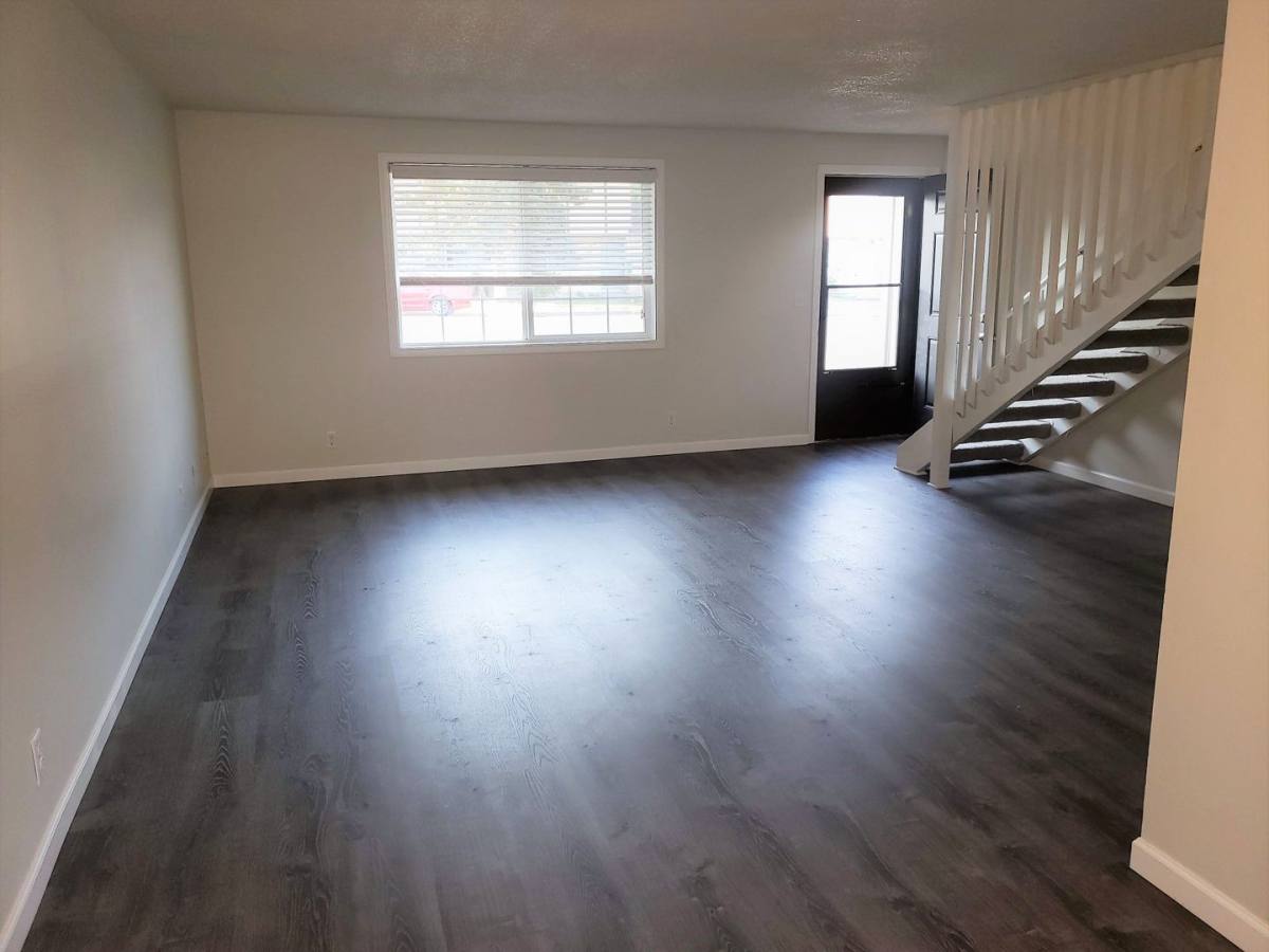 Townhouse for rent at 4581 Sean St, Eugene, OR 97402