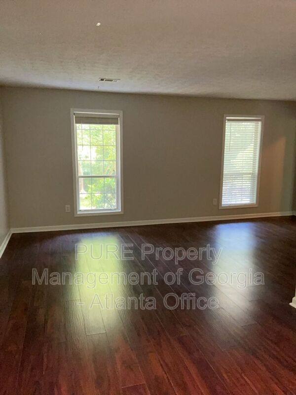 House for rent at 3227 Stonewall Dr NW, Kennesaw, GA 30152