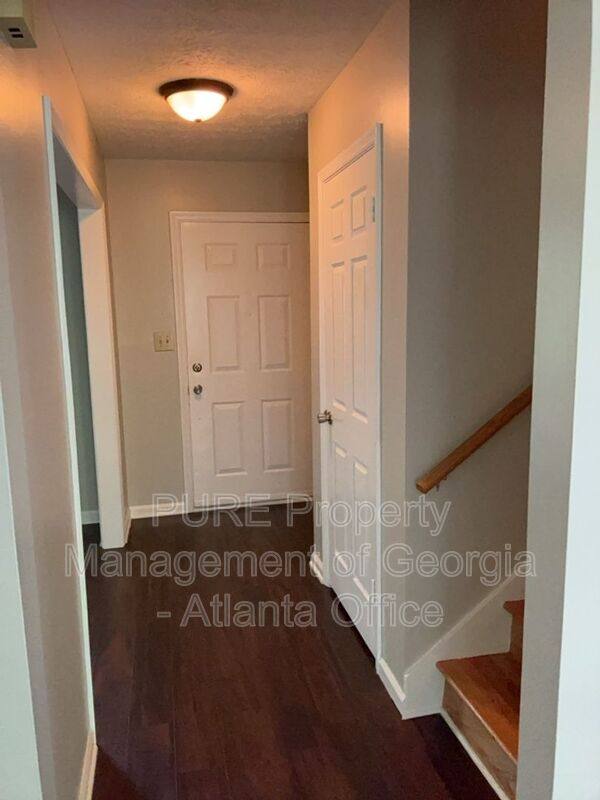 House for rent at 3227 Stonewall Dr NW, Kennesaw, GA 30152