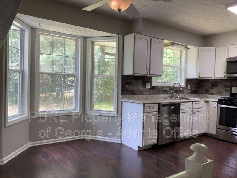 House for rent at 3227 Stonewall Dr NW, Kennesaw, GA 30152