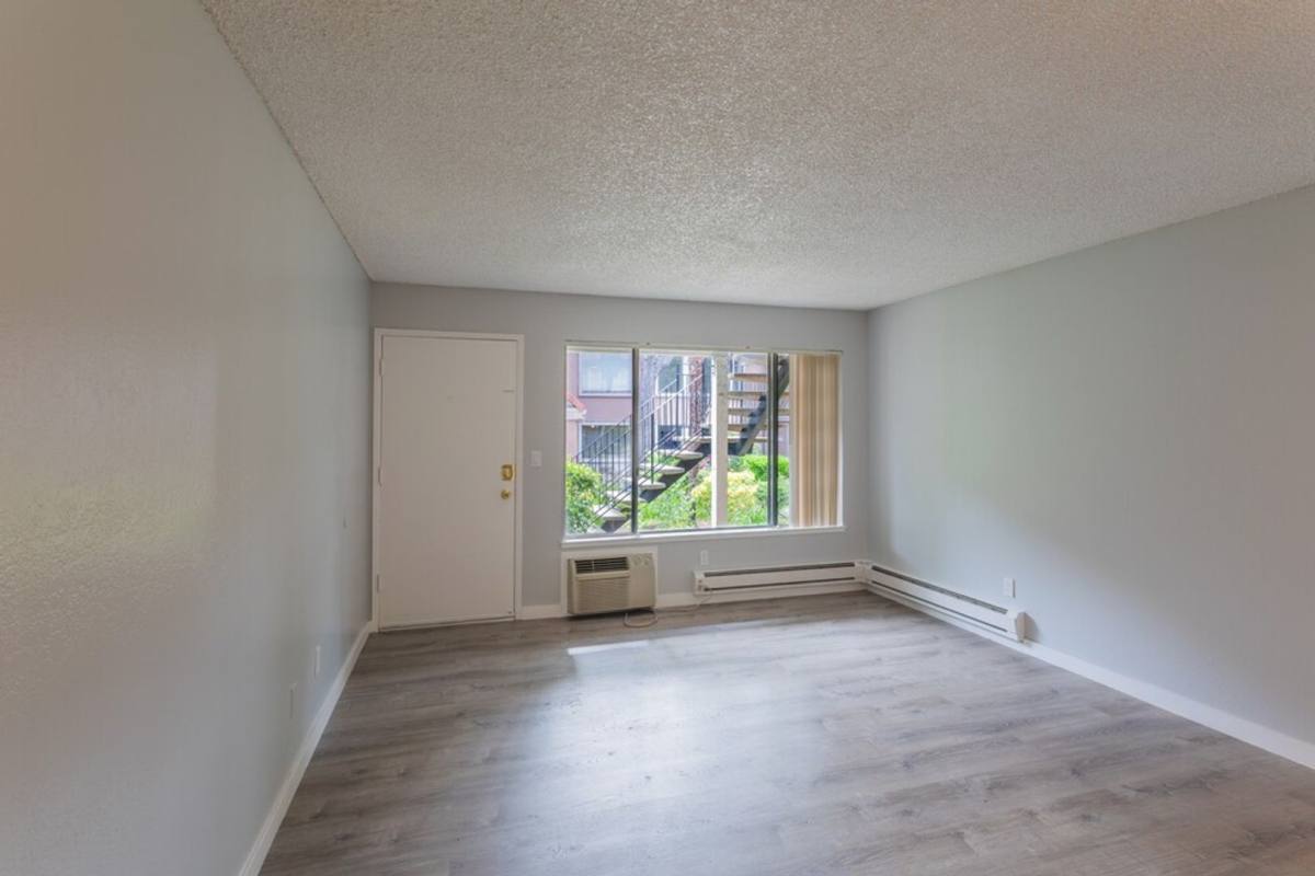 Apartment for rent at 5255 Camden Ave, San Jose, CA 95124