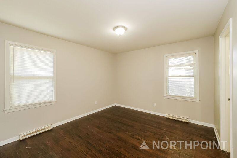 House for rent at 808 N Piute Ave, Independence, MO 64056