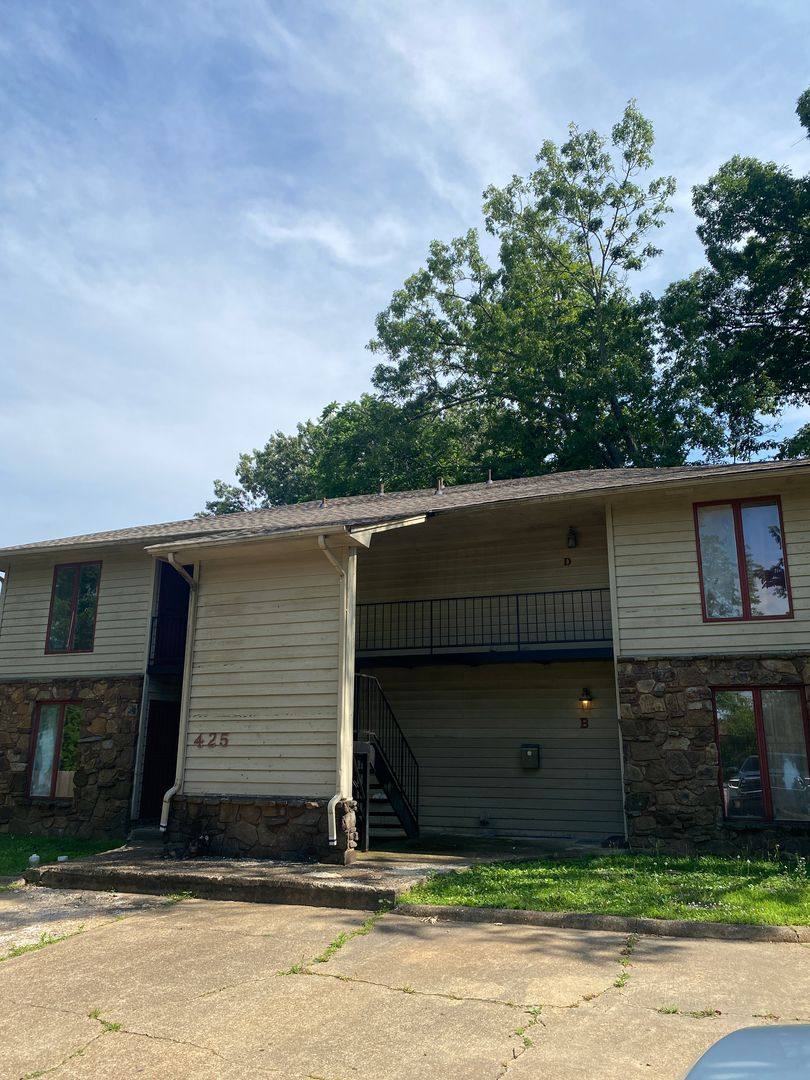 Apartment for rent at 425 Steele, Jonesboro, AR 72401