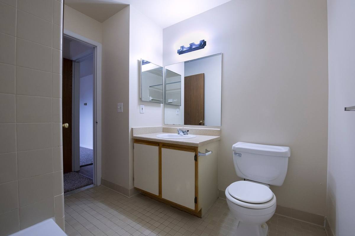 Apartment for rent at 7280 Wilderness Park Dr, Westland, MI 48185