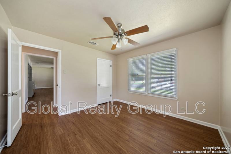 House for rent at 400 Mitchell Ave, Schertz, TX 78154