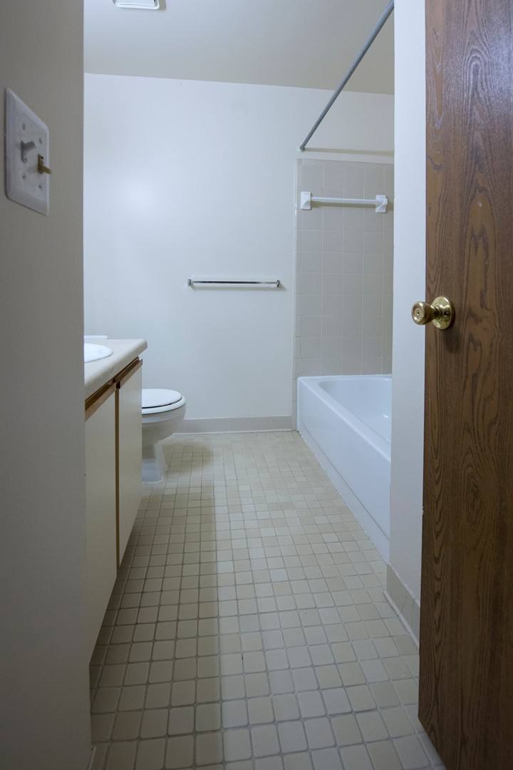 Apartment for rent at 7000 Parkcrest Dr, Westland, MI 48185