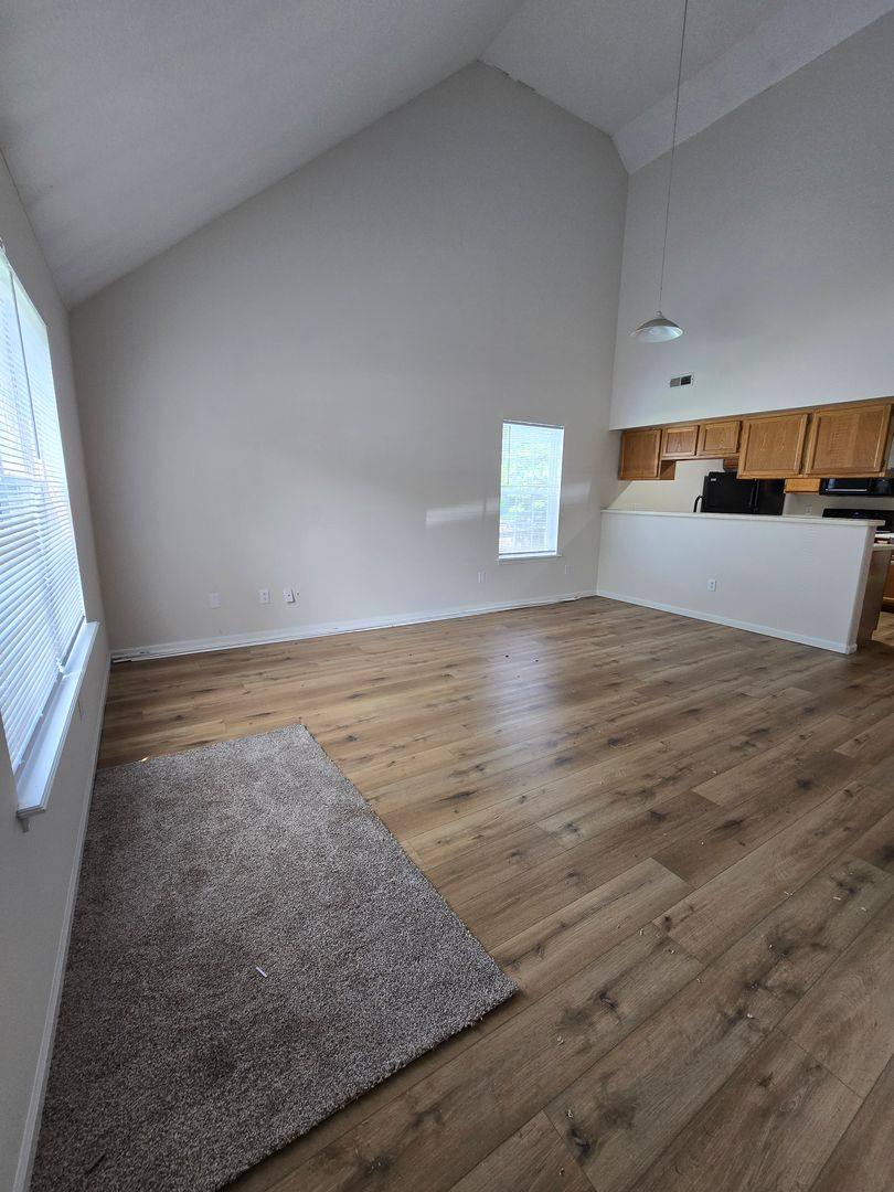 Apartment for rent at 301-303 Dorothy Dean, Columbia, MO 65203
