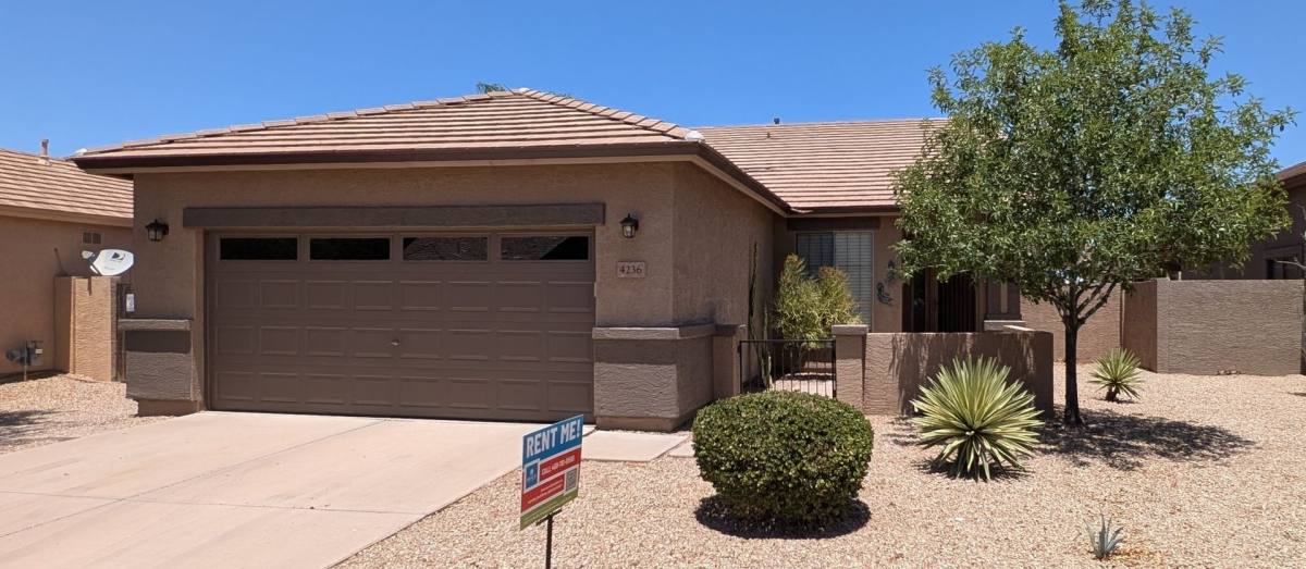 House for rent at 4236 E Oxford Lane, Gilbert, AZ 85295