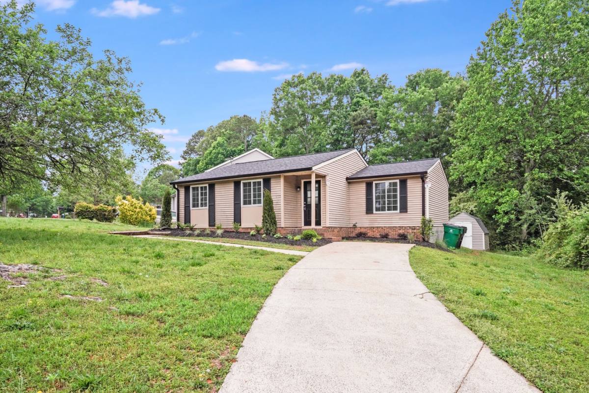 House for rent at 5001 Forest Mountain Court, Charlotte, NC 28227