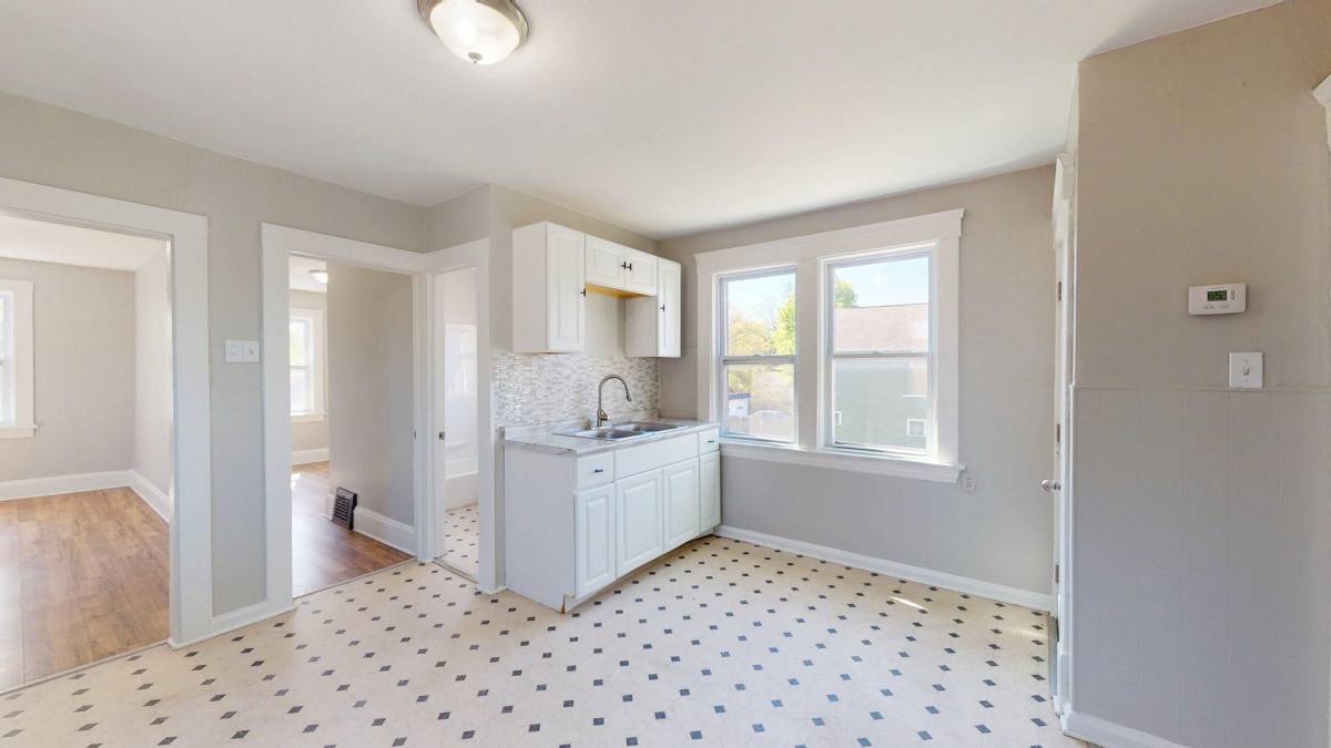 Apartment for rent at 3149 W 32nd St, Cleveland, OH 44109
