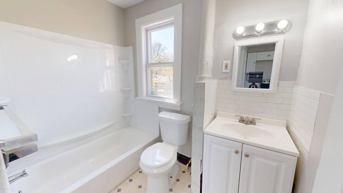 Apartment for rent at 3149 W 32nd St, Cleveland, OH 44109