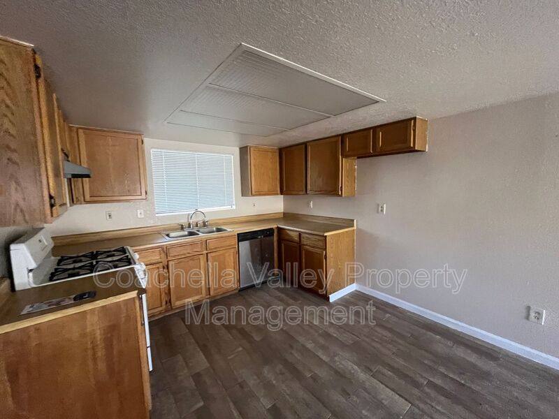 House for rent at 32934 Rancho Vista Dr #4, Cathedral City, CA 92234