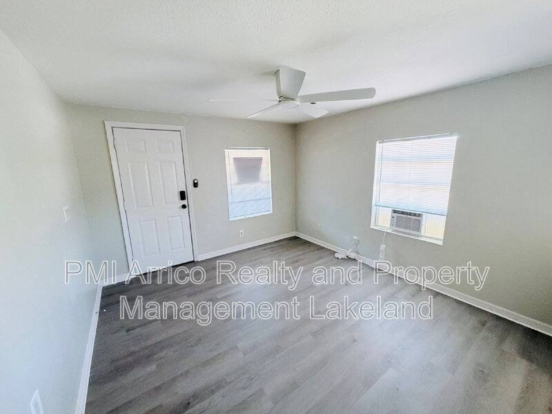 Apartment for rent at 1002 Ave E #4, Haines City, FL 33844