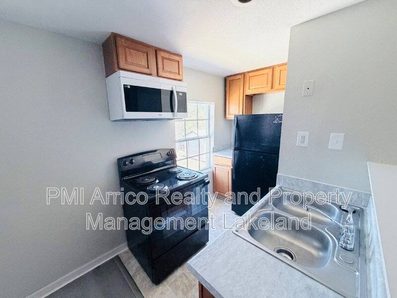 Apartment for rent at 1002 Ave E #4, Haines City, FL 33844