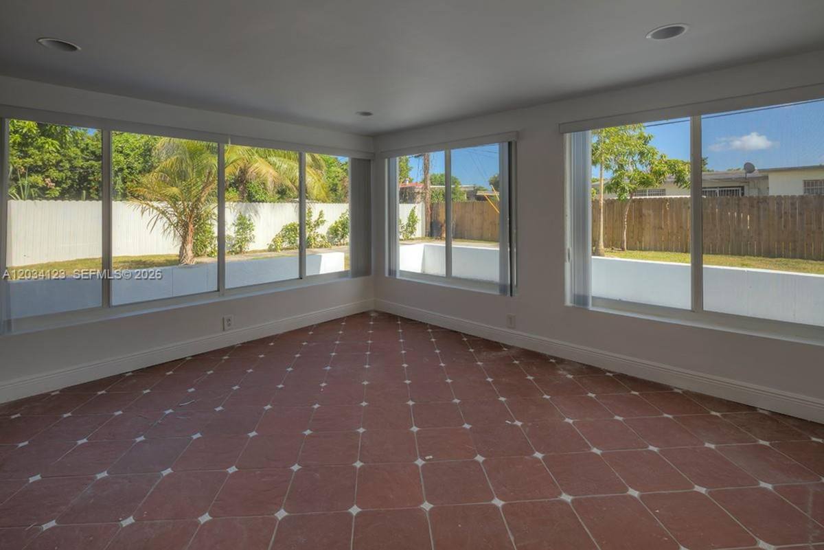 House for rent at 160 NW 199th St, Miami, FL 33169