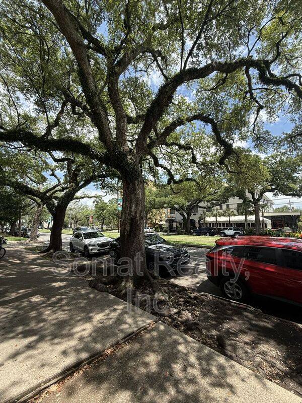 Condo for rent at 3625 St Charles Ave #3A, New Orleans, LA 70115
