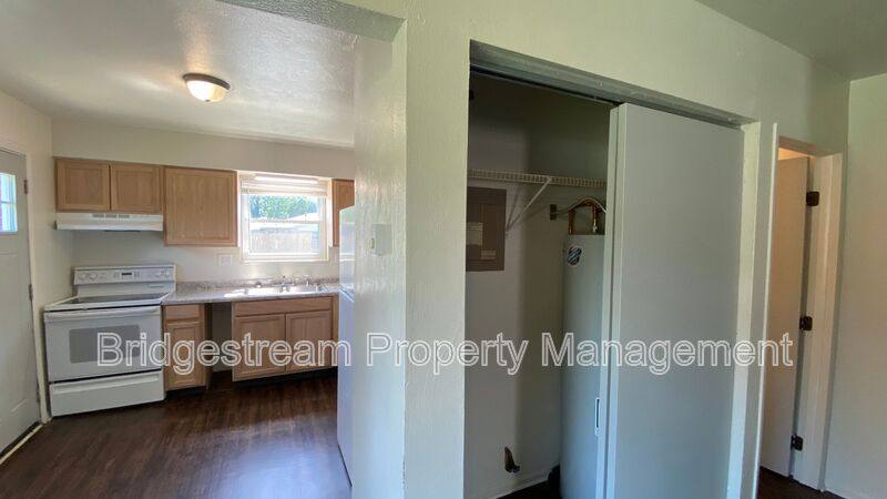 House for rent at 1299-1 Sanlor, West Milton, OH 45383