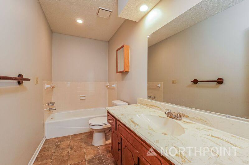House for rent at 601 SE Richardson Place, Lees Summit, MO 64063