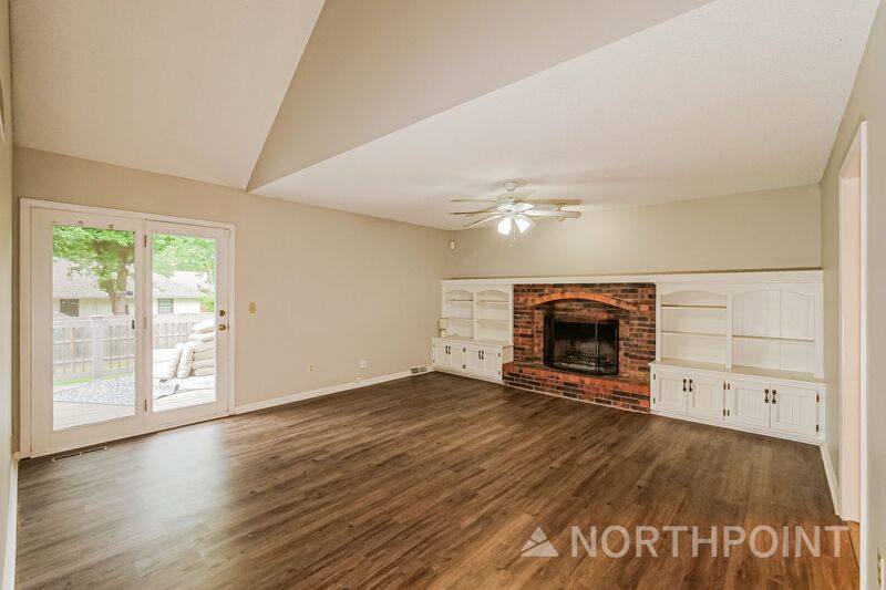 House for rent at 601 SE Richardson Place, Lees Summit, MO 64063