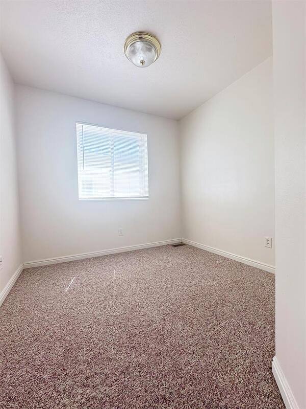 Townhouse for rent at 525 W 350 N #5, Tremonton, UT 84337