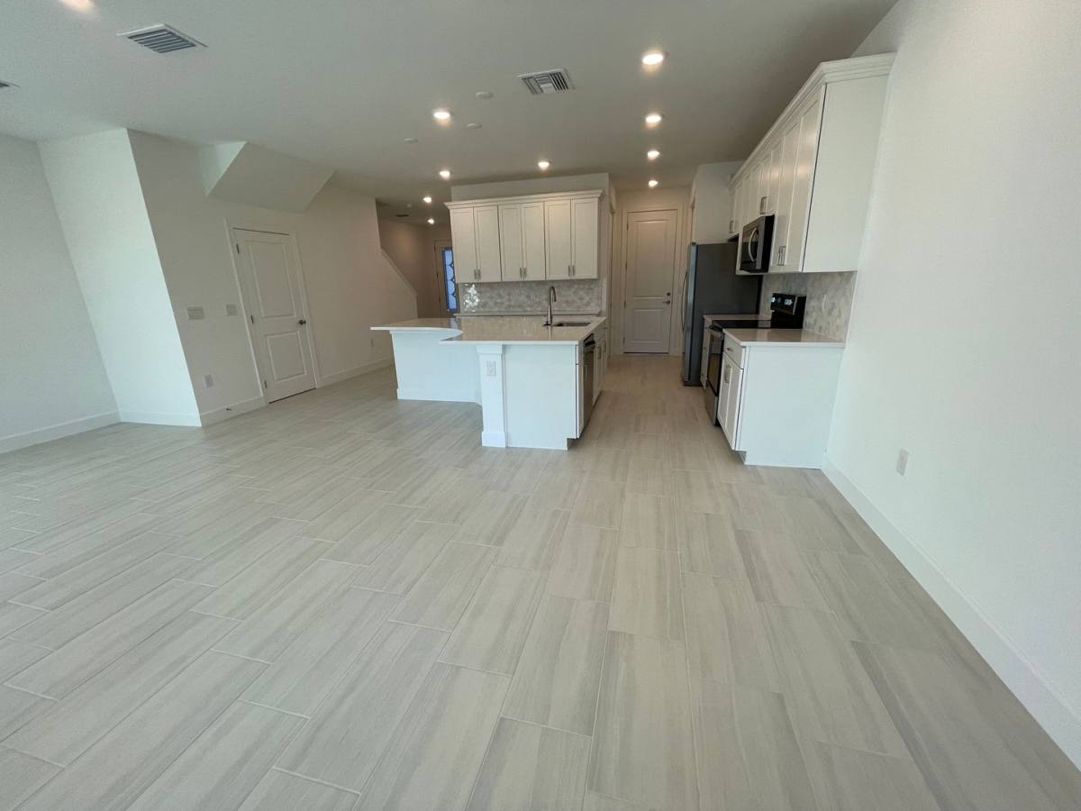 Townhouse for rent at 4101 Sonoma Oaks Circle, Naples, FL 34119