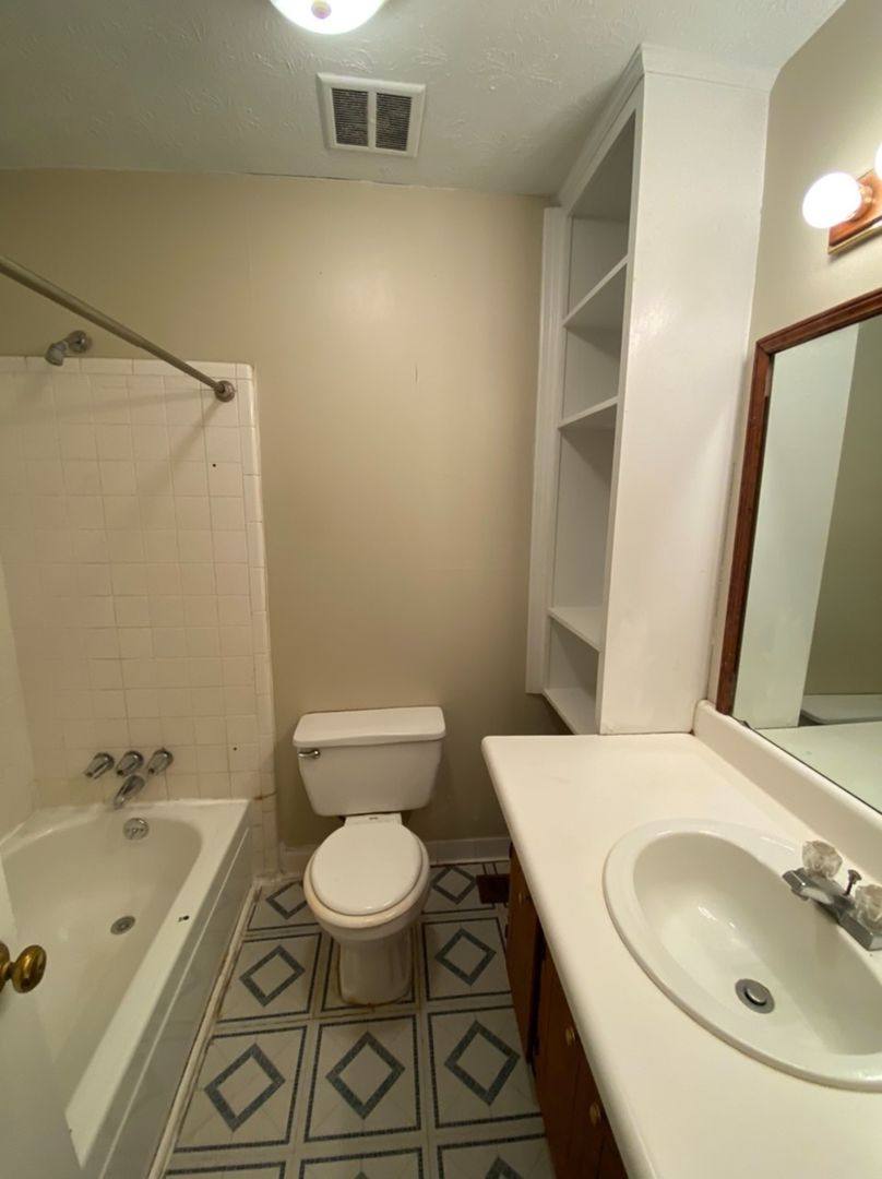 House for rent at 1329 Montevallo Rd, Weaver, AL 36277
