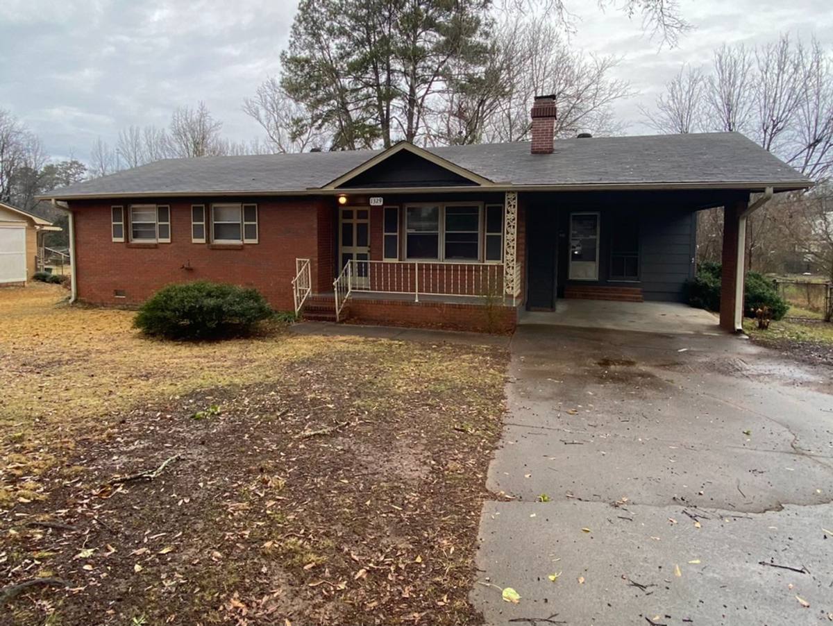 House for rent at 1329 Montevallo Rd, Weaver, AL 36277
