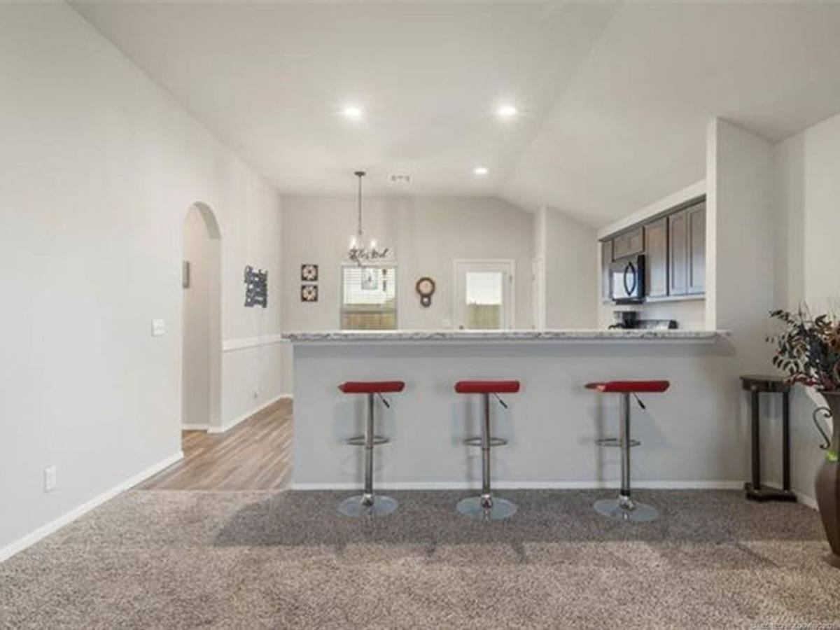 House for rent at 1204 E Quincy St, Broken Arrow, OK 74012