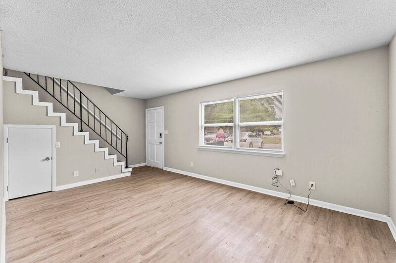 Townhouse for rent at 916 Donaldson Rd #114, Chattanooga, TN 37412