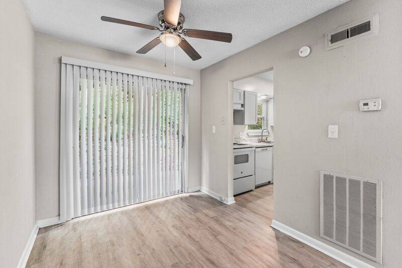 Townhouse for rent at 916 Donaldson Rd #114, Chattanooga, TN 37412