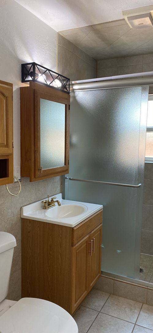 House for rent at 404 E Hopi St, Farmington, NM 87401