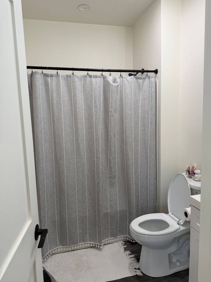 Apartment for rent at 1235-39 Lincoln Ave, San Diego, CA 92103