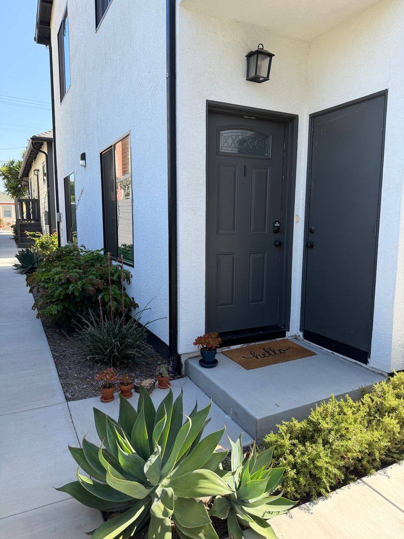 Apartment for rent at 1235-39 Lincoln Ave, San Diego, CA 92103