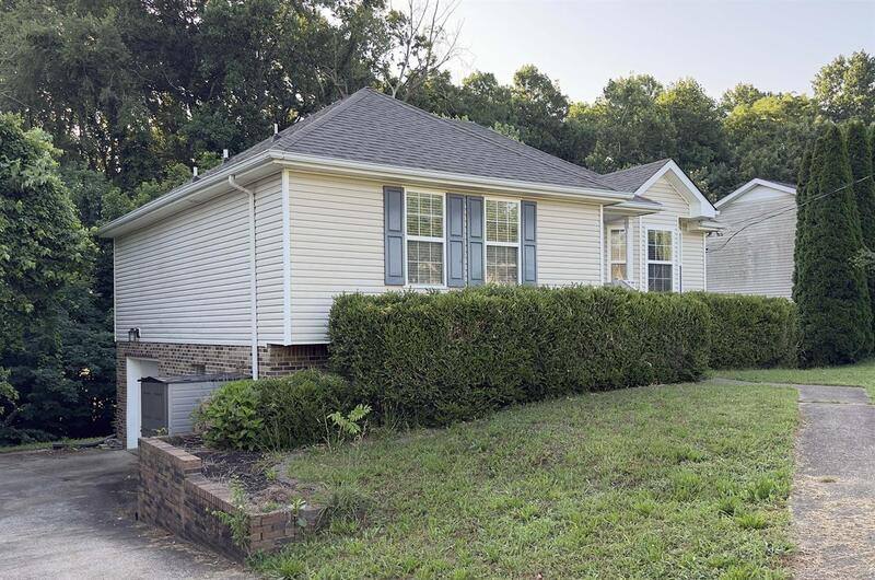House for rent at 570 Somerset Lane, Clarksville, TN 37042
