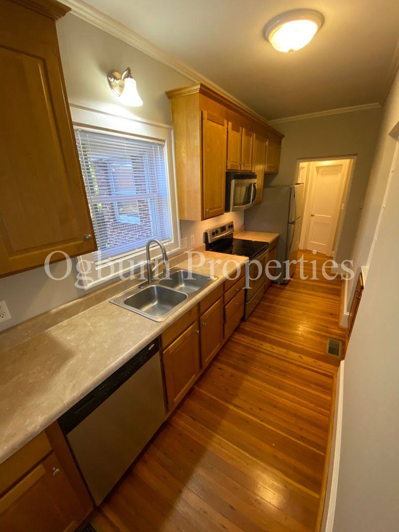 Apartment for rent at 1517 W First St, Winston Salem, NC 27104