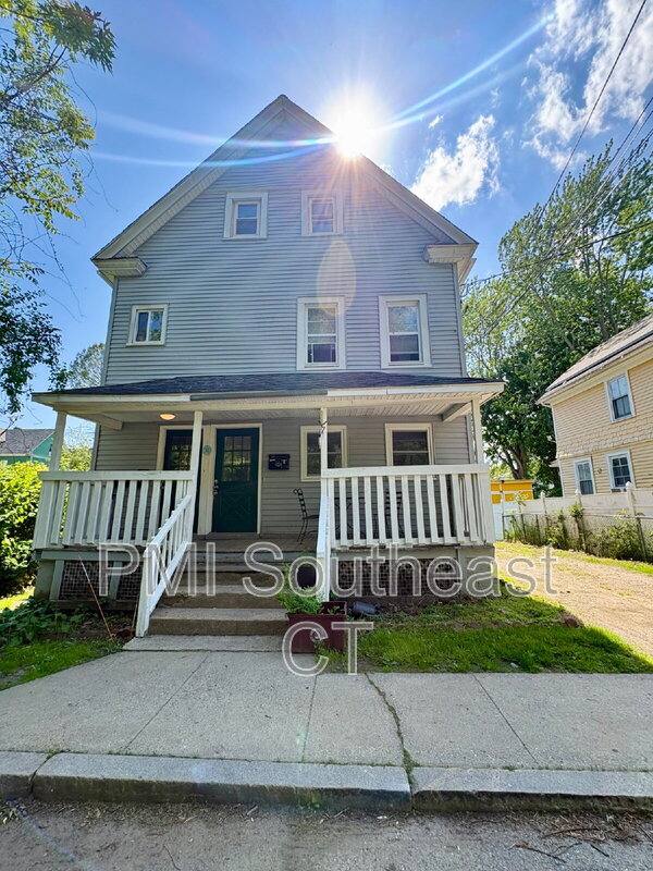 Apartment for rent at 7 Griswold Court #1, New London, CT 06320
