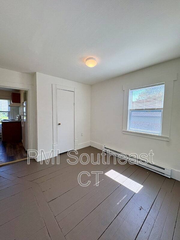Apartment for rent at 7 Griswold Court #1, New London, CT 06320