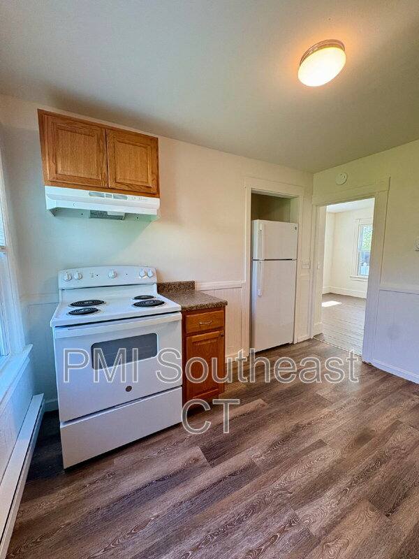 Apartment for rent at 7 Griswold Court #1, New London, CT 06320