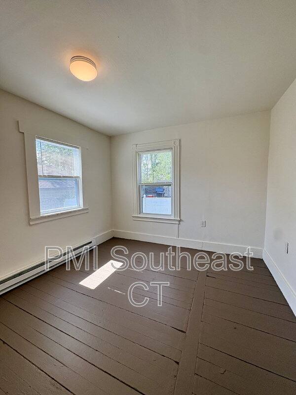 Apartment for rent at 7 Griswold Court #1, New London, CT 06320