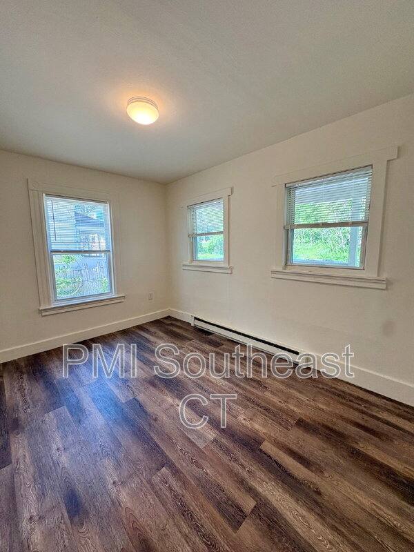 Apartment for rent at 7 Griswold Court #1, New London, CT 06320