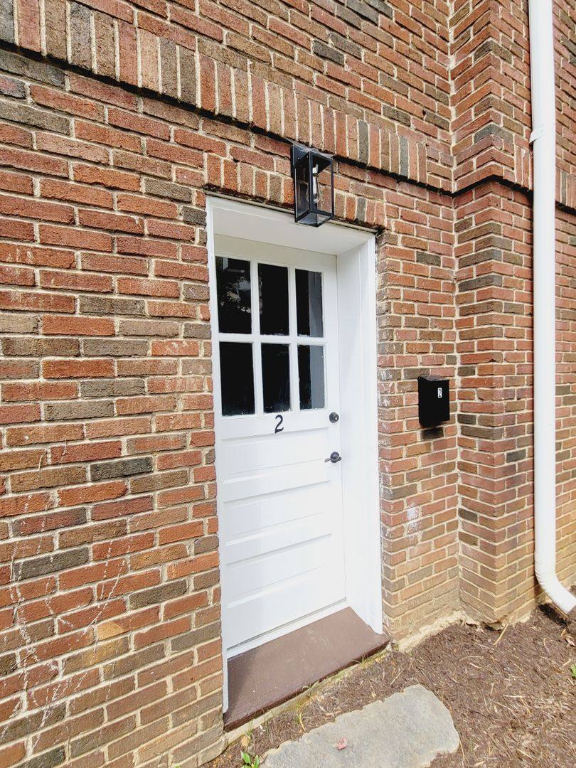 Apartment for rent at 2237 Rivermont Ave, Lynchburg, VA 24503