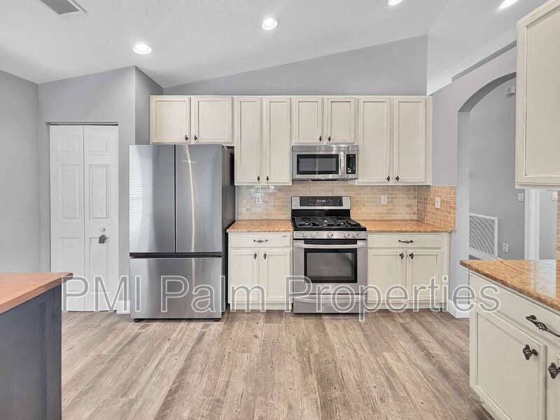 House for rent at 829 SE Westminster Place, Stuart, FL 34997