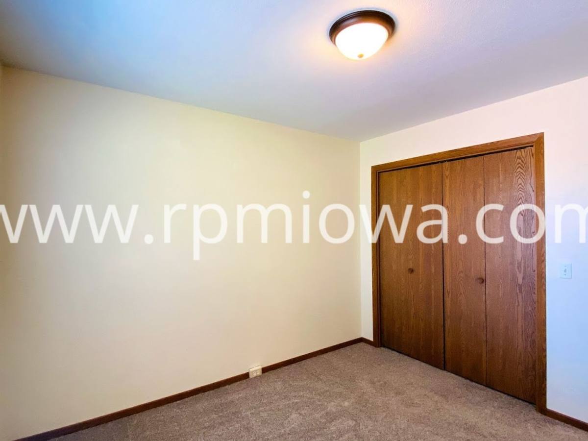 Apartment for rent at 1511 N Dakota Ave, Ames, IA 50014